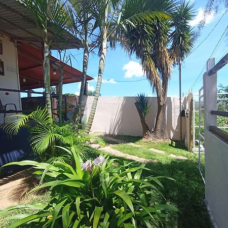 Hostel Do Gui Алту-Параизу-ди-Гояс Экстерьер фото
